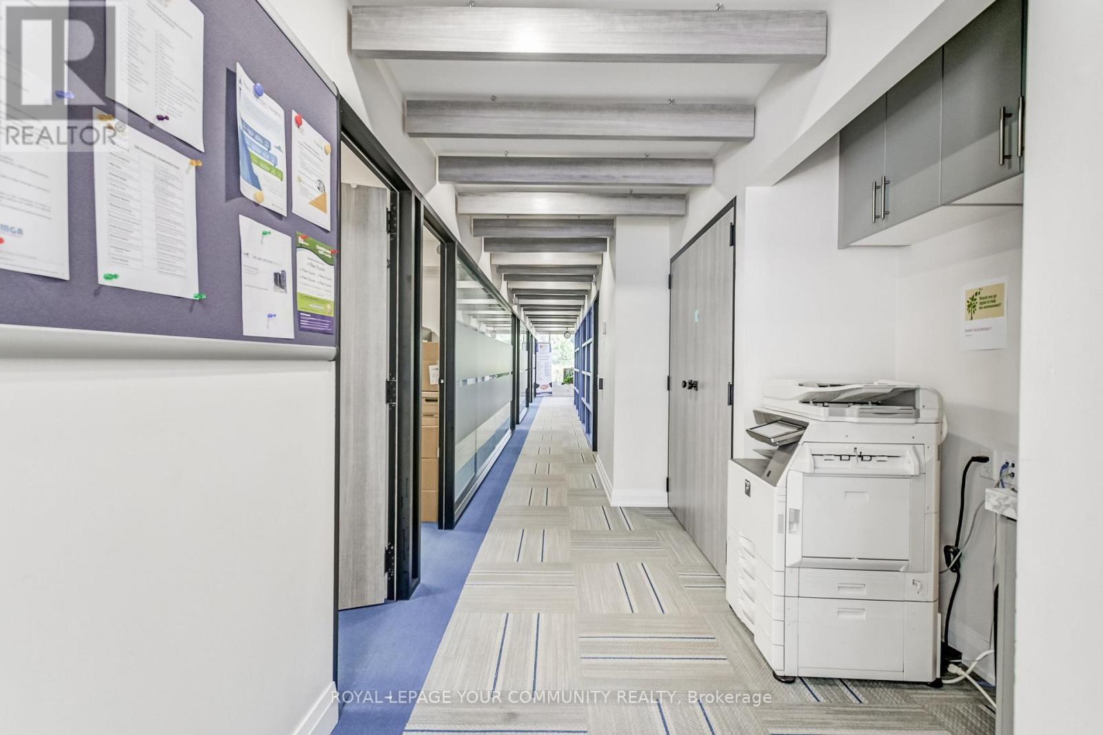 Photo 6 of East 6 1185 Queensway, Mississauga ON