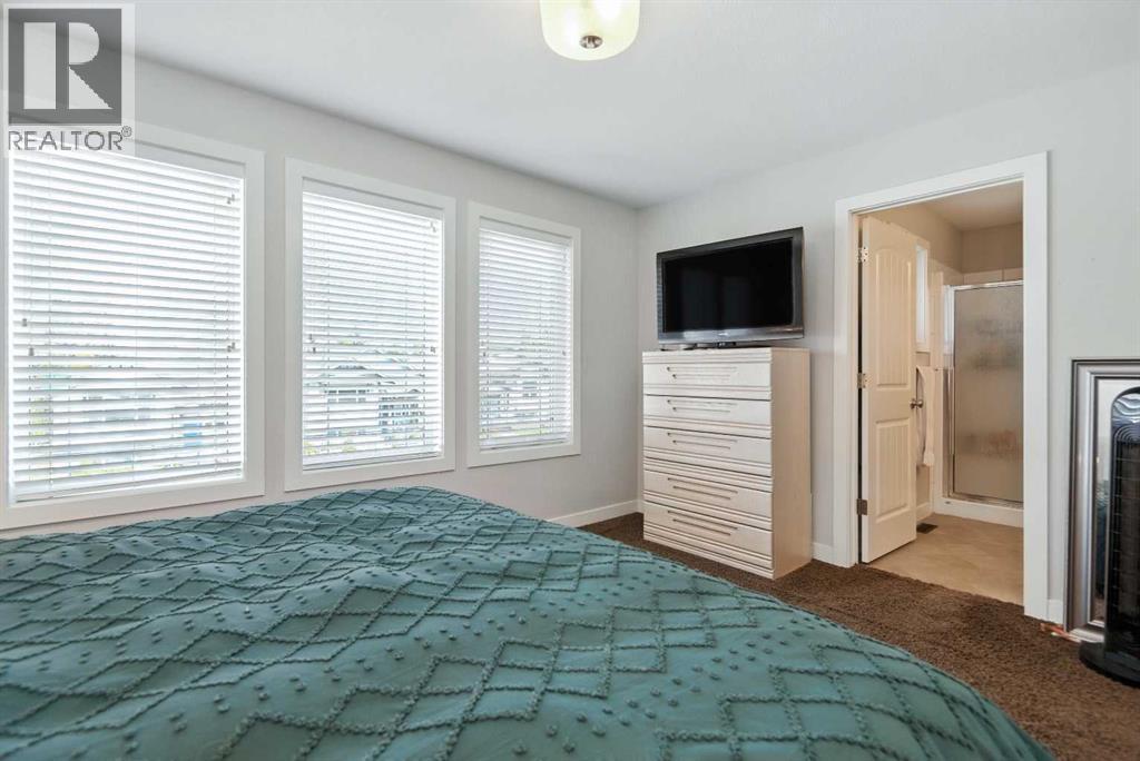 Photo 27 of 138 Bowman Circle, Sylvan Lake AB