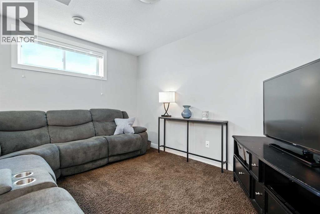 Photo 31 of 138 Bowman Circle, Sylvan Lake AB