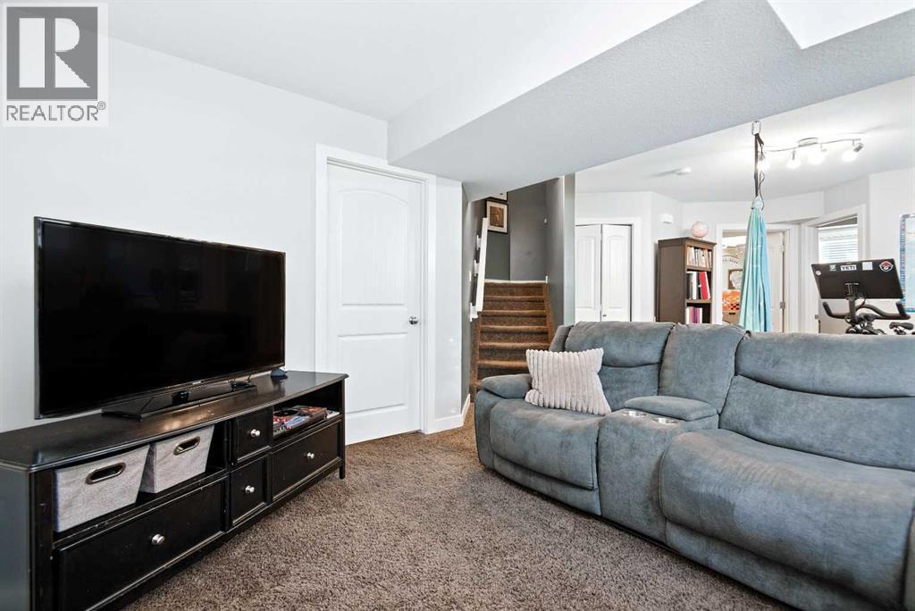 Photo 33 of 138 Bowman Circle, Sylvan Lake AB