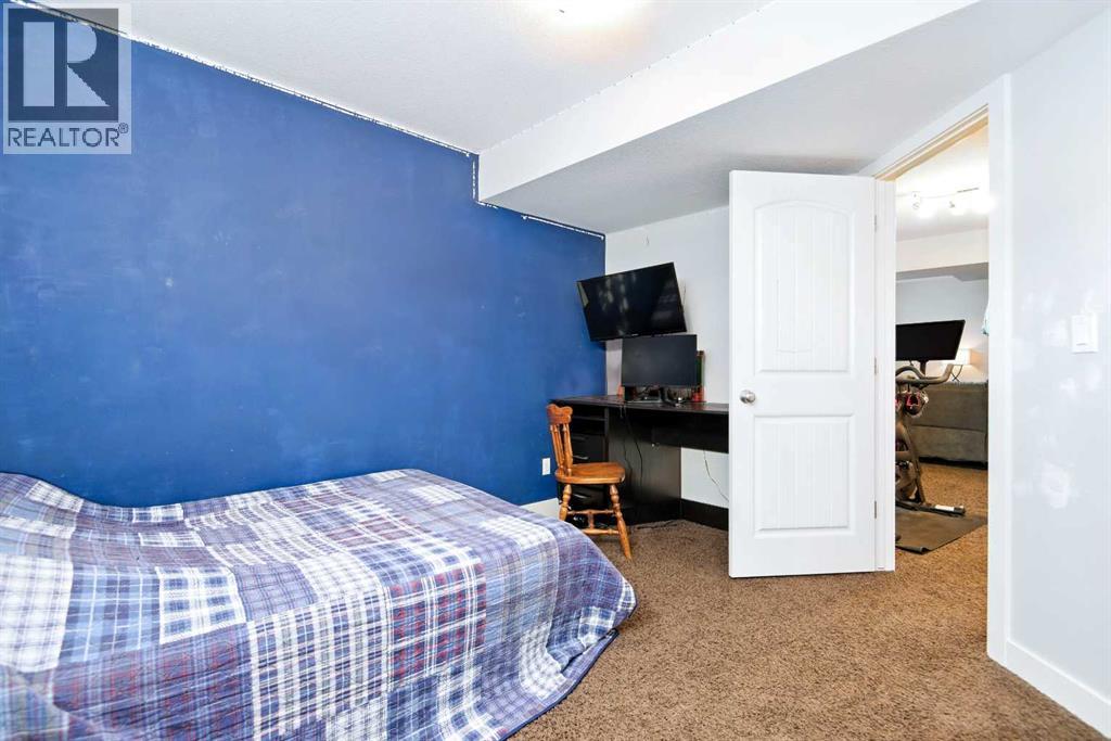 Photo 37 of 138 Bowman Circle, Sylvan Lake AB