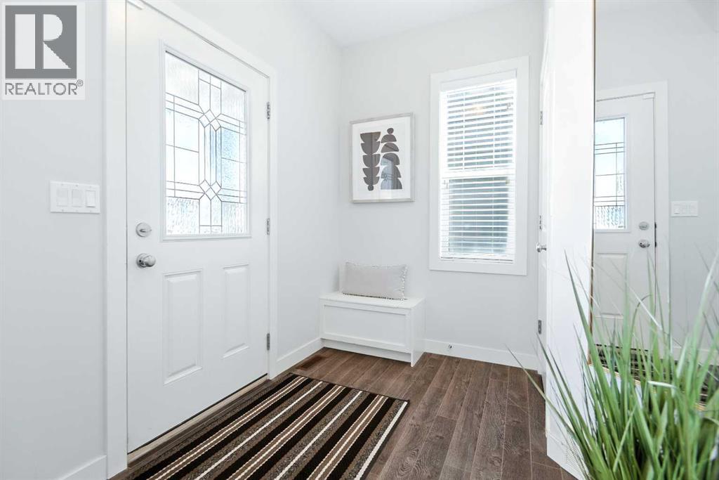 Photo 6 of 138 Bowman Circle, Sylvan Lake AB