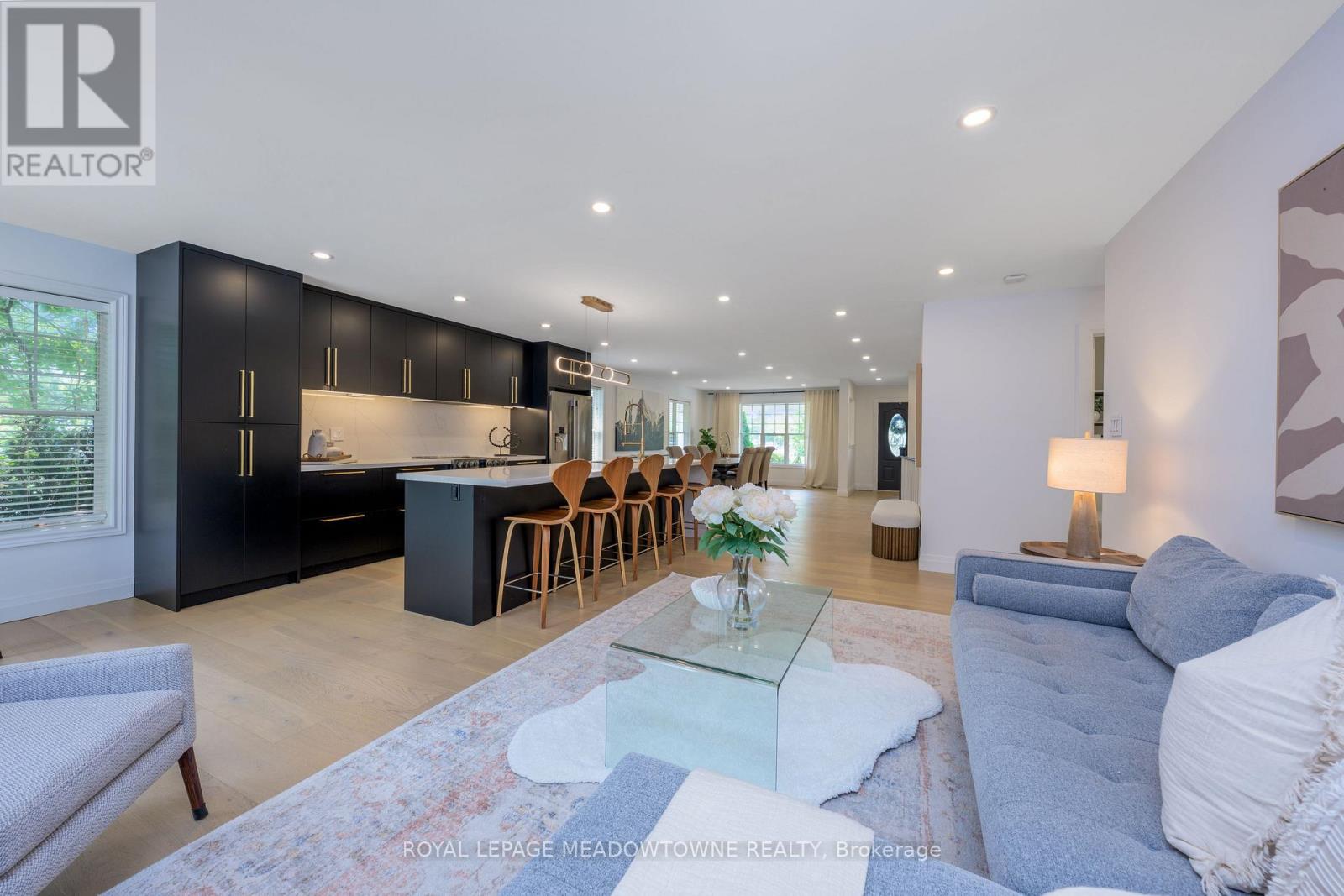 Photo 21 of 65 Browns Crescent, Halton Hills ON