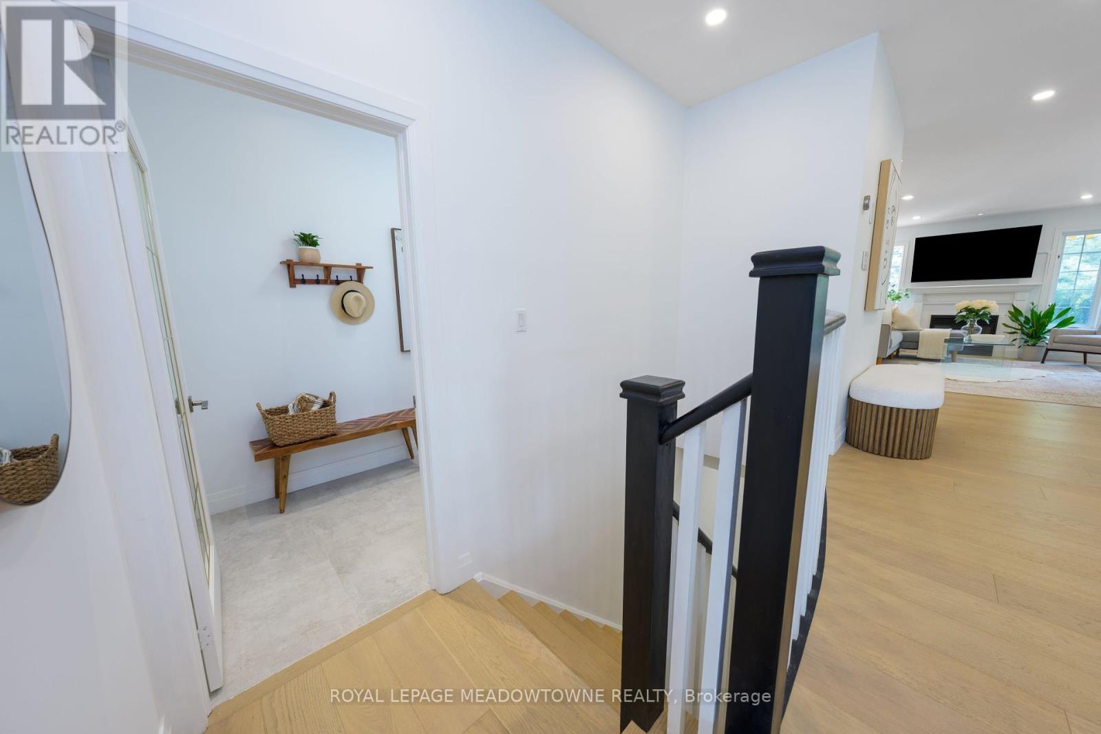 Photo 32 of 65 Browns Crescent, Halton Hills ON