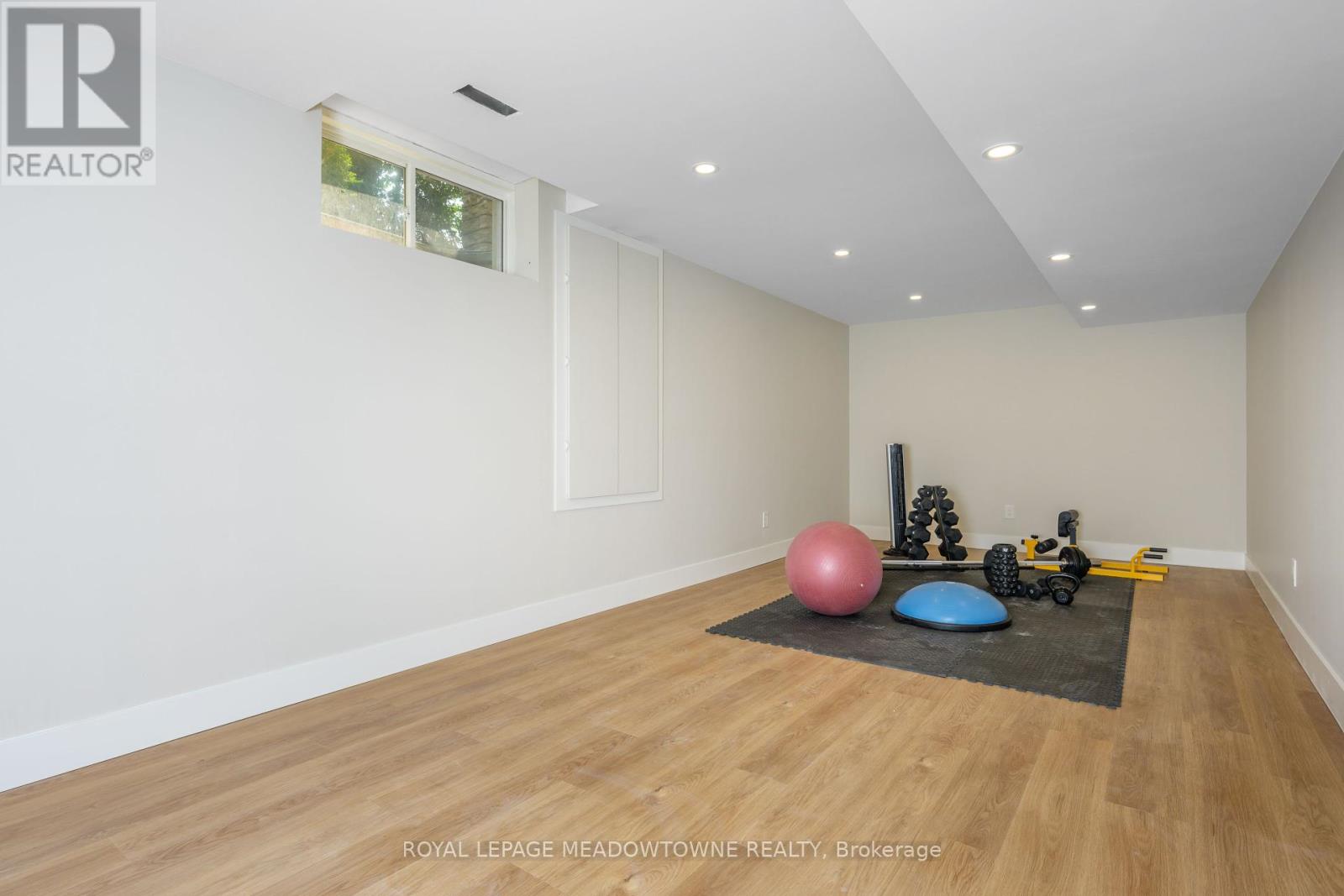 Photo 36 of 65 Browns Crescent, Halton Hills ON