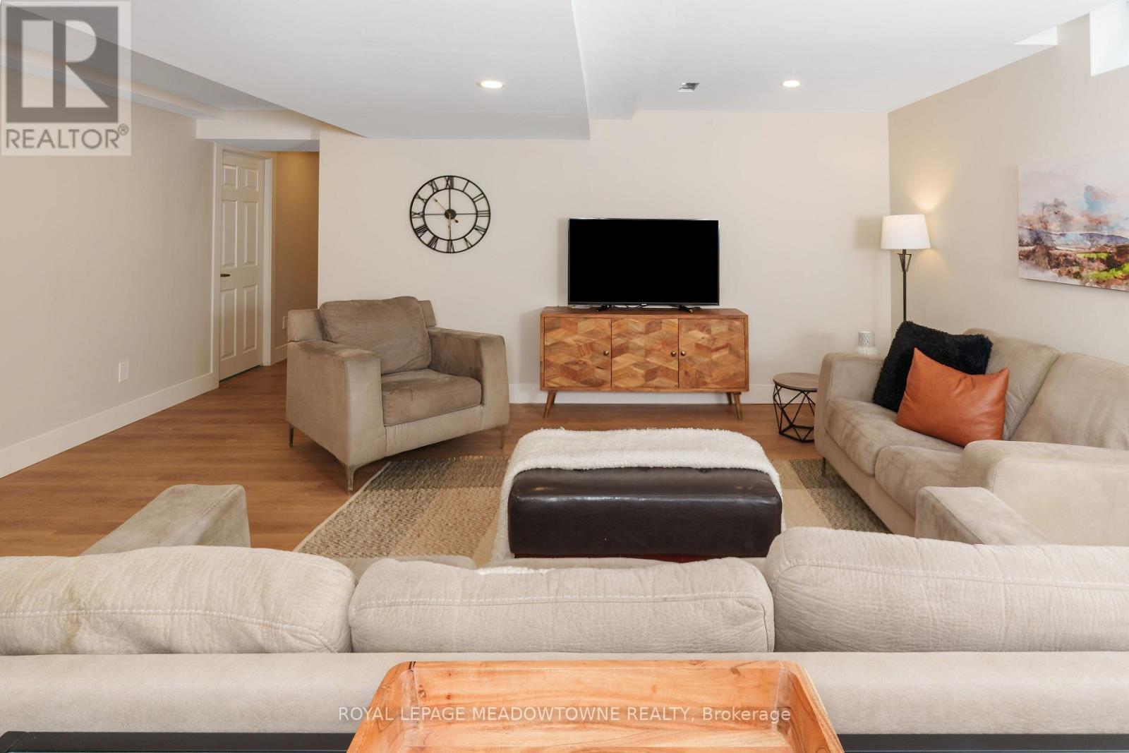 Photo 38 of 65 Browns Crescent, Halton Hills ON