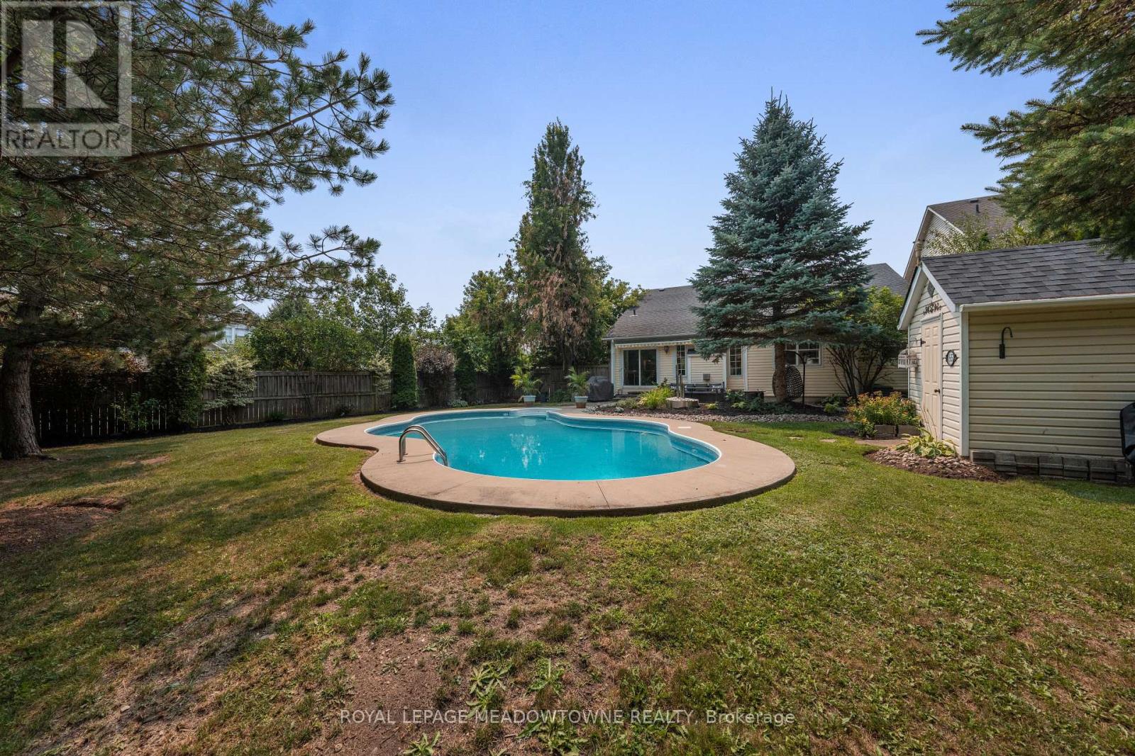 Photo 45 of 65 Browns Crescent, Halton Hills ON