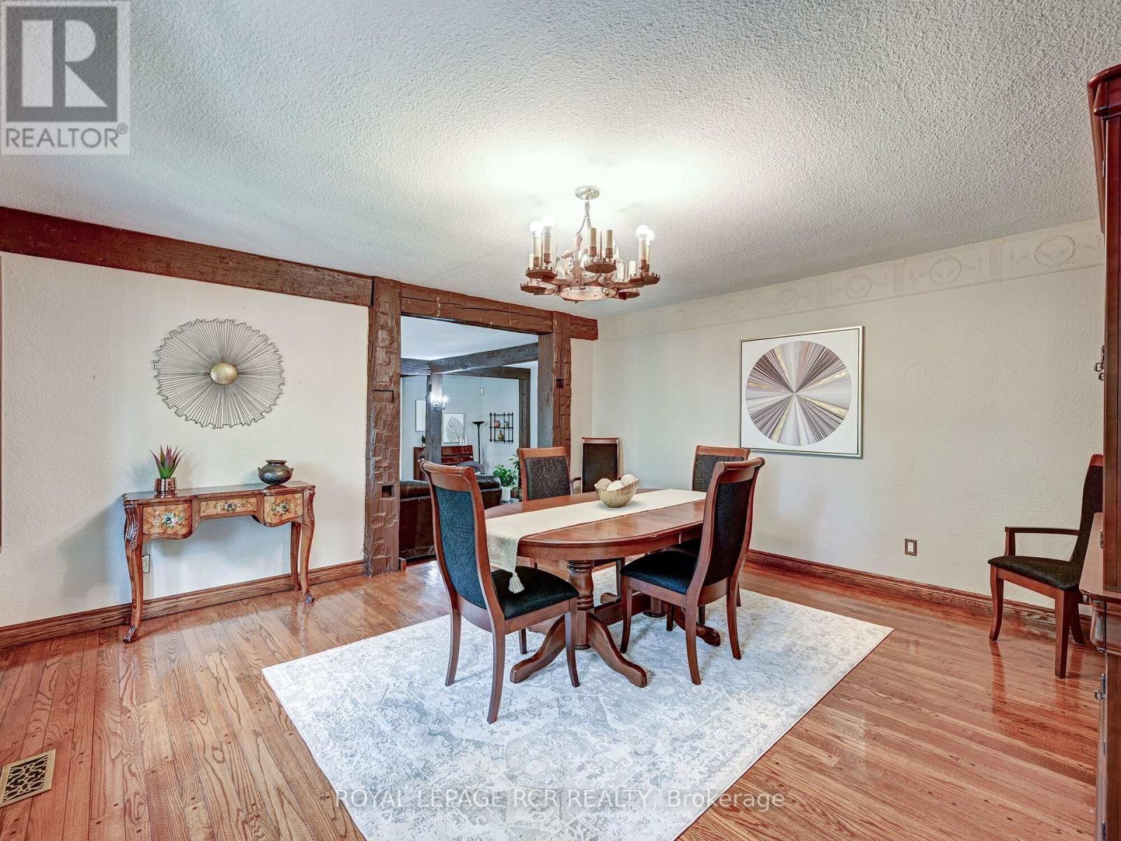 Photo 8 of 14902 Mount Pleasant Road, Caledon ON