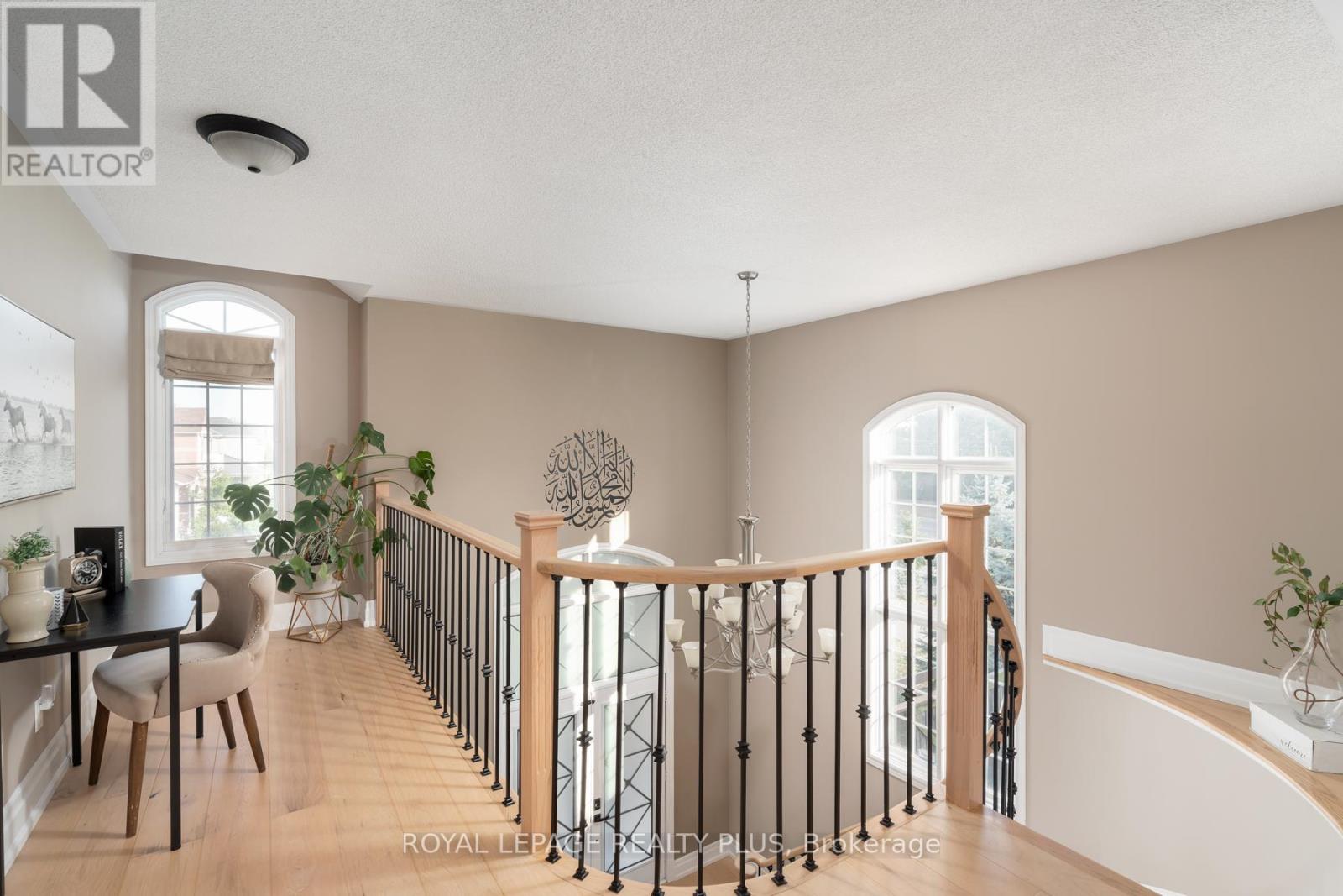 Photo 21 of 1059 Mcclenahan Crescent, Milton ON