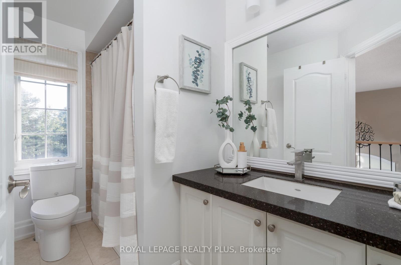 Photo 23 of 1059 Mcclenahan Crescent, Milton ON