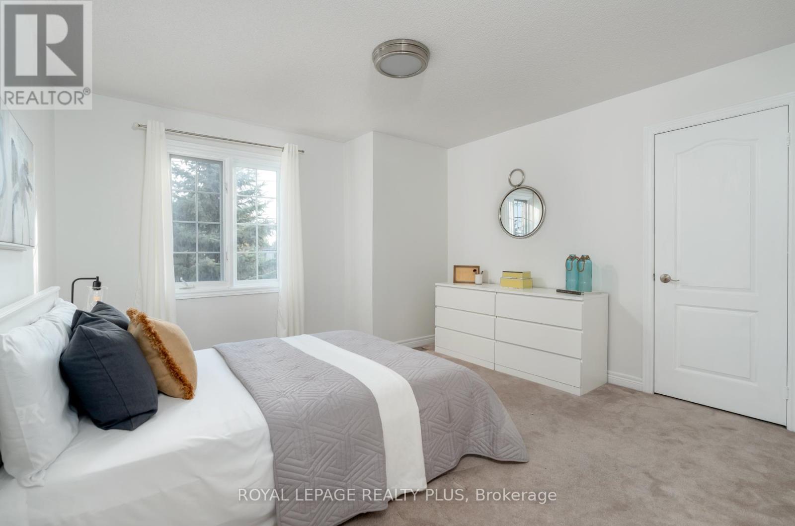 Photo 28 of 1059 Mcclenahan Crescent, Milton ON
