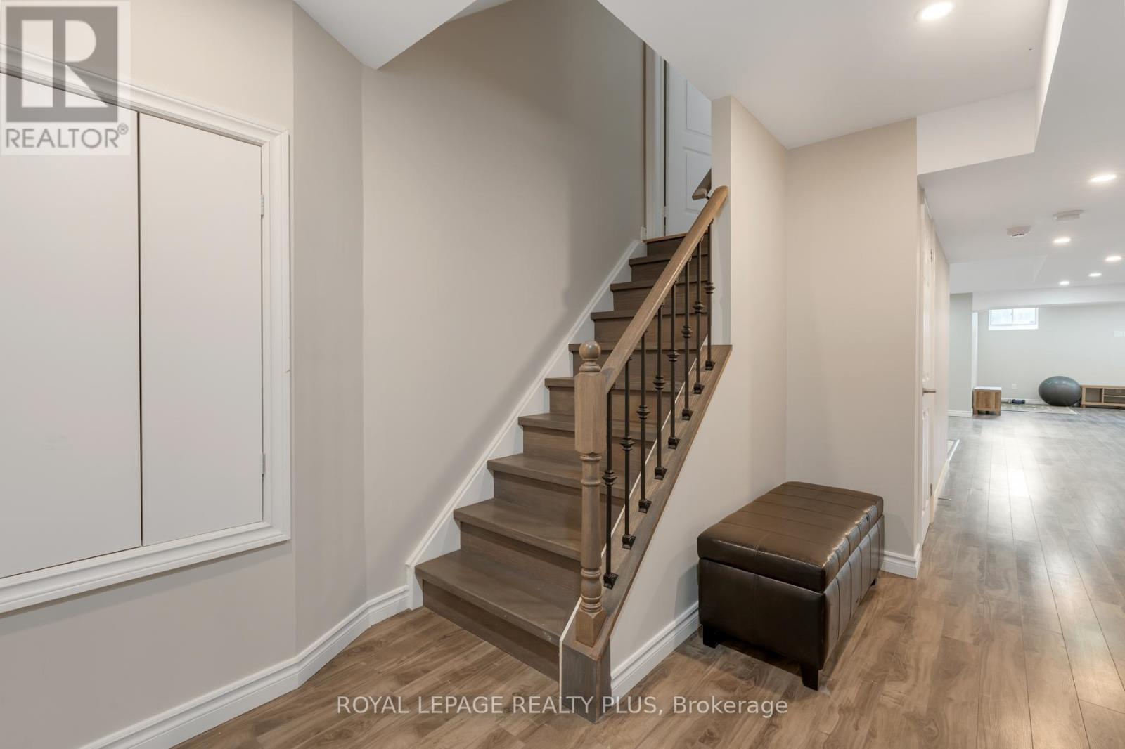 Photo 36 of 1059 Mcclenahan Crescent, Milton ON