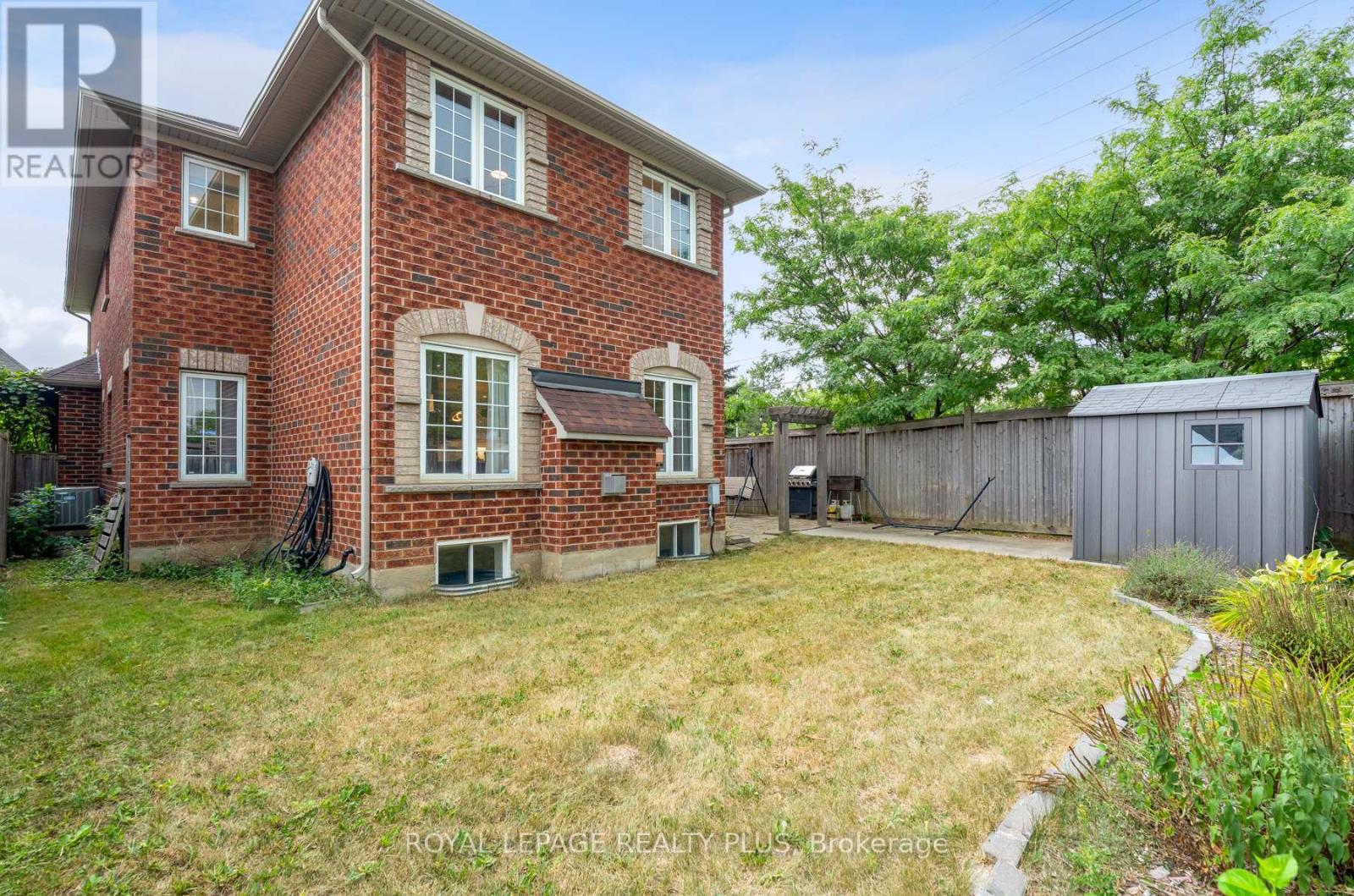 Photo 46 of 1059 Mcclenahan Crescent, Milton ON