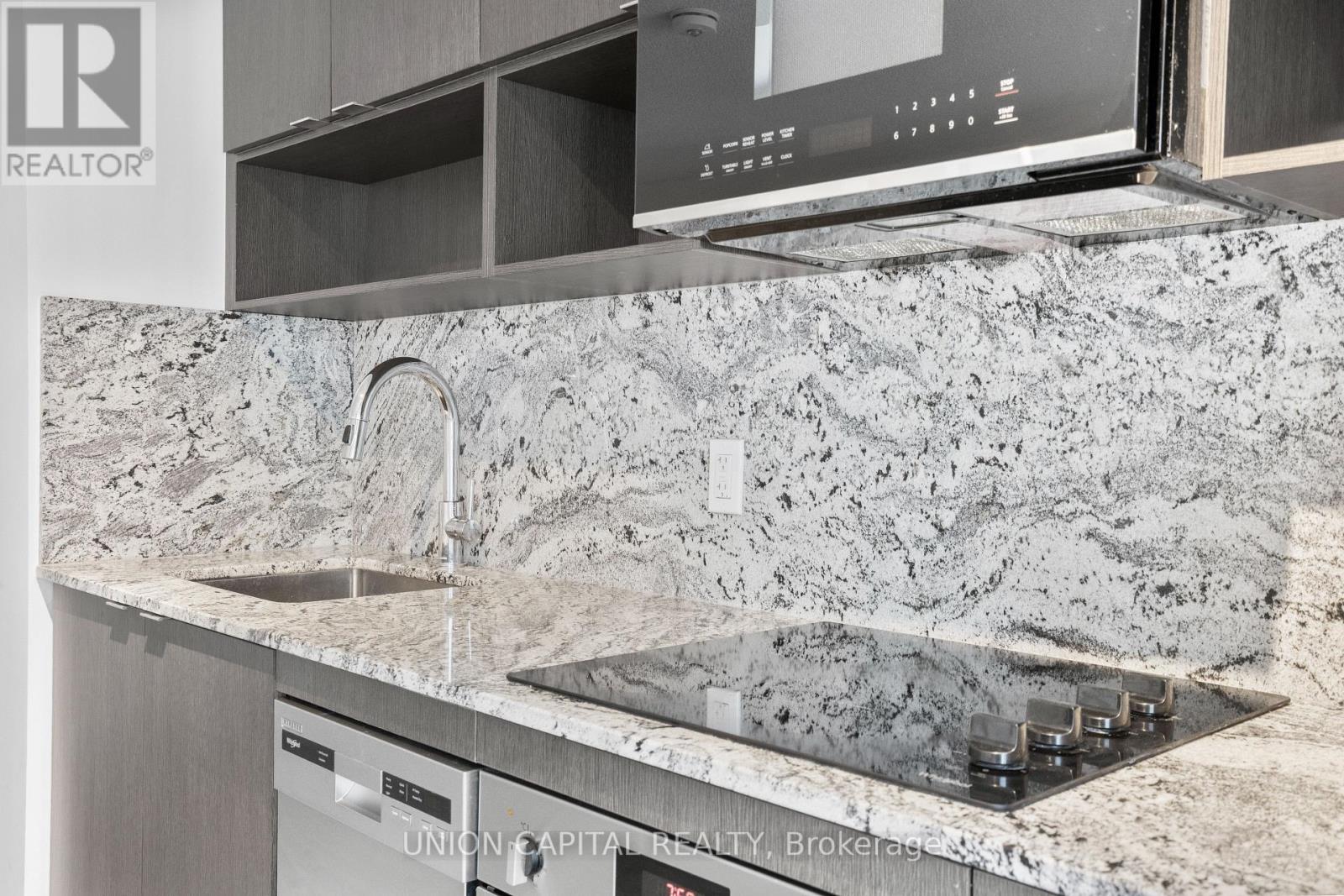 Photo 13 of 2326 9 Mabelle Avenue, Toronto ON