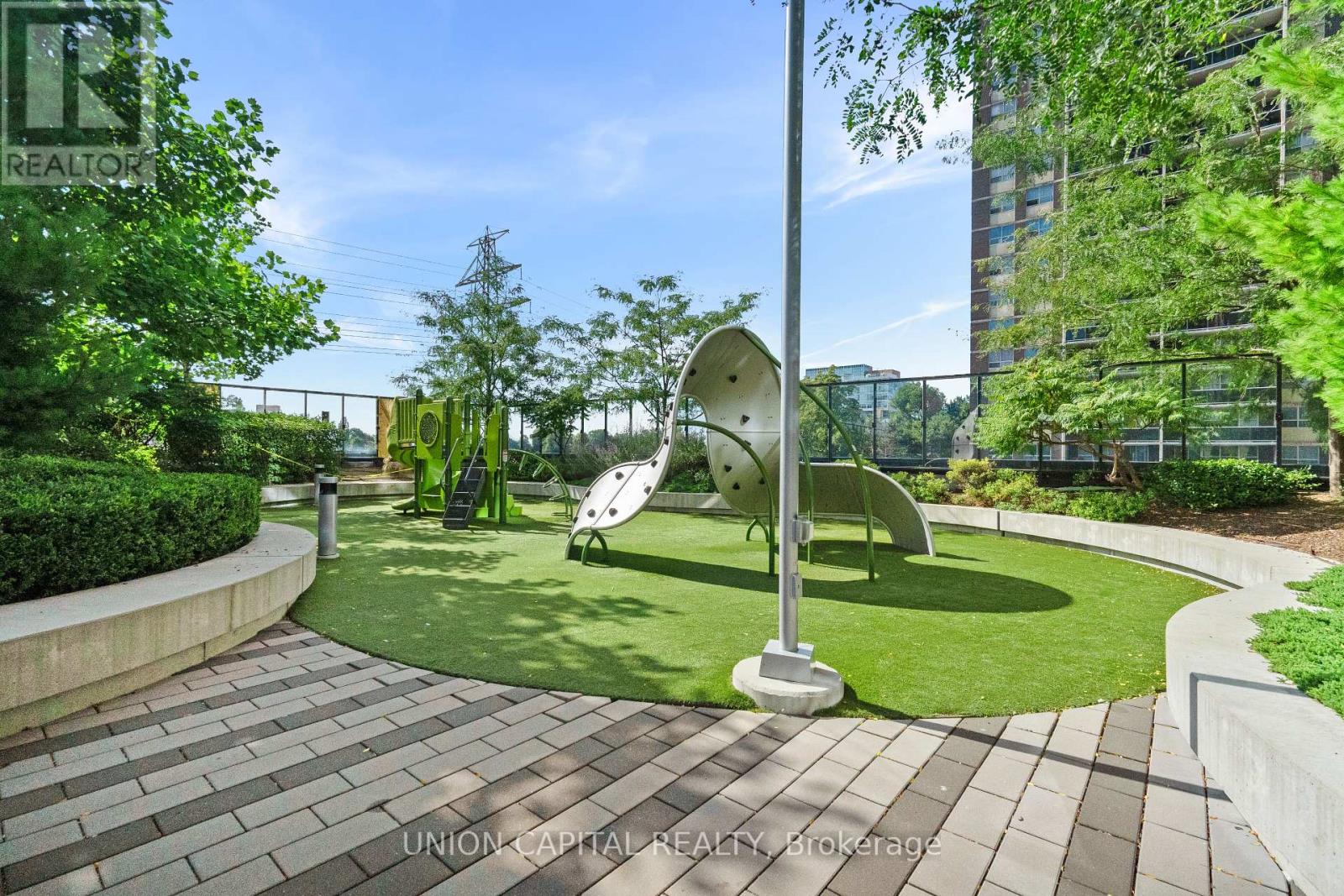 Photo 29 of 2326 9 Mabelle Avenue, Toronto ON