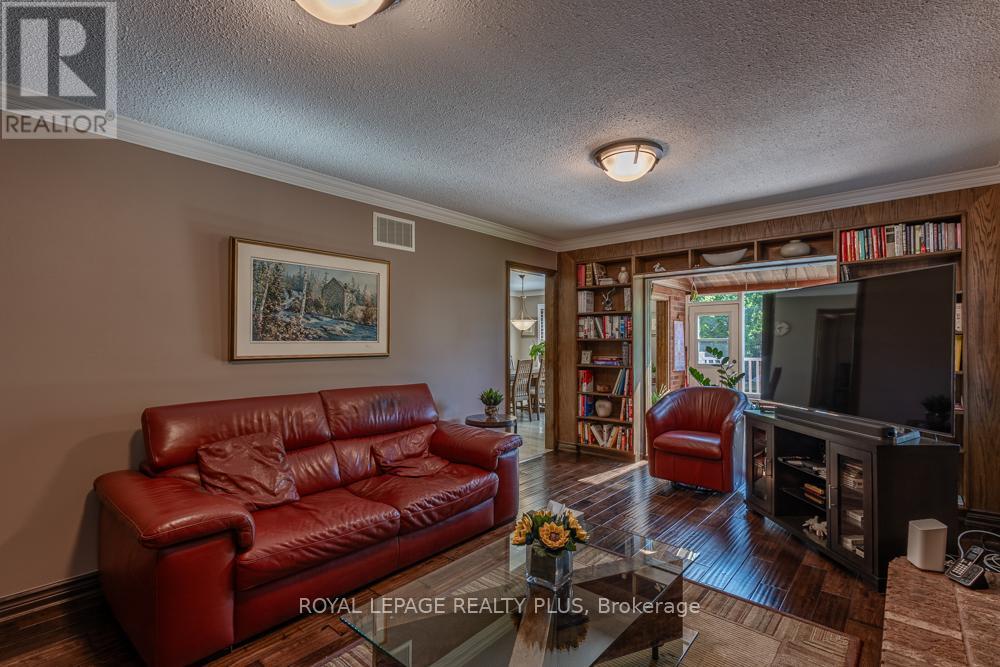 Photo 30 of 1827 Folkway Drive, Mississauga ON