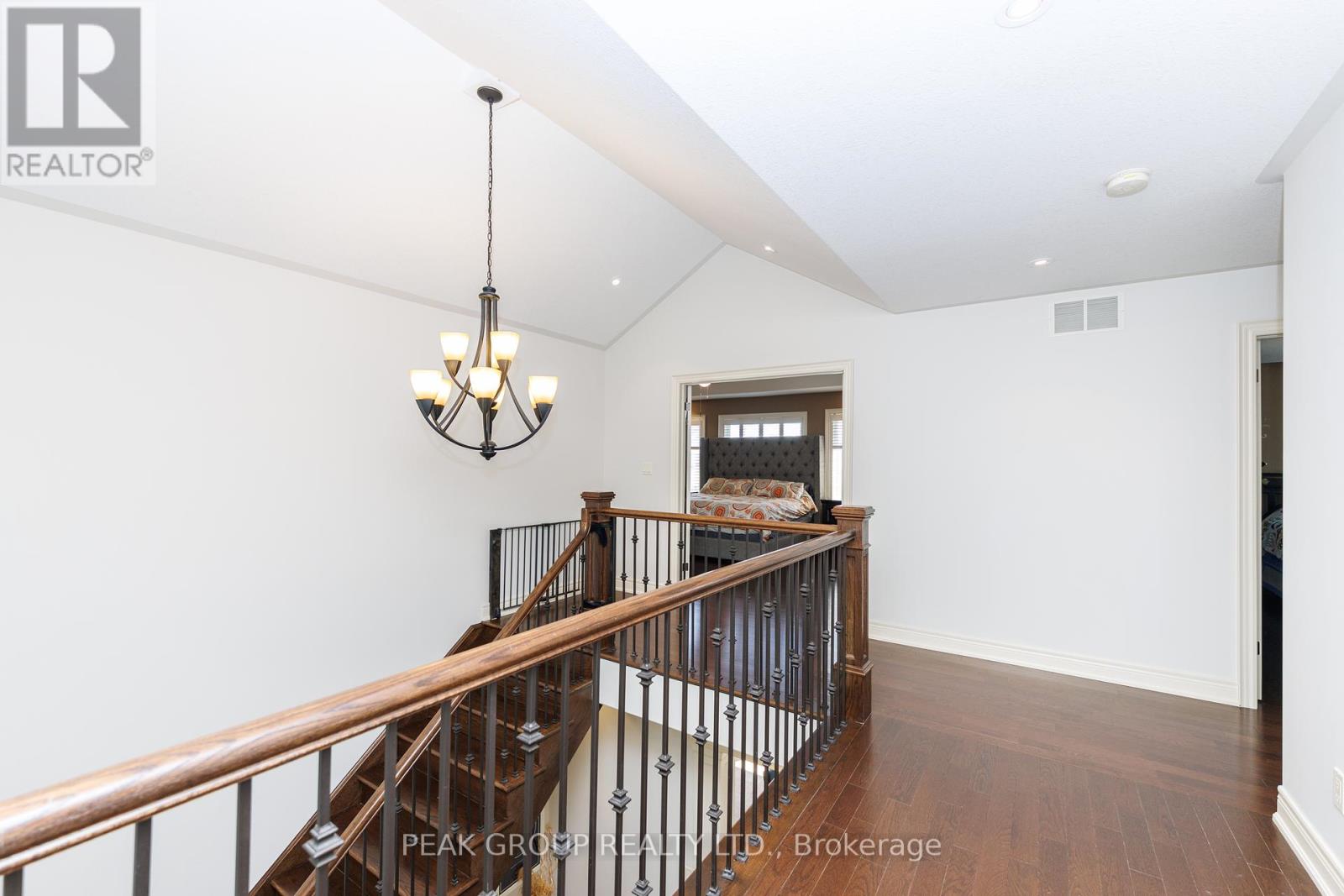 Photo 33 of 7178 St Michael Avenue, Niagara Falls ON