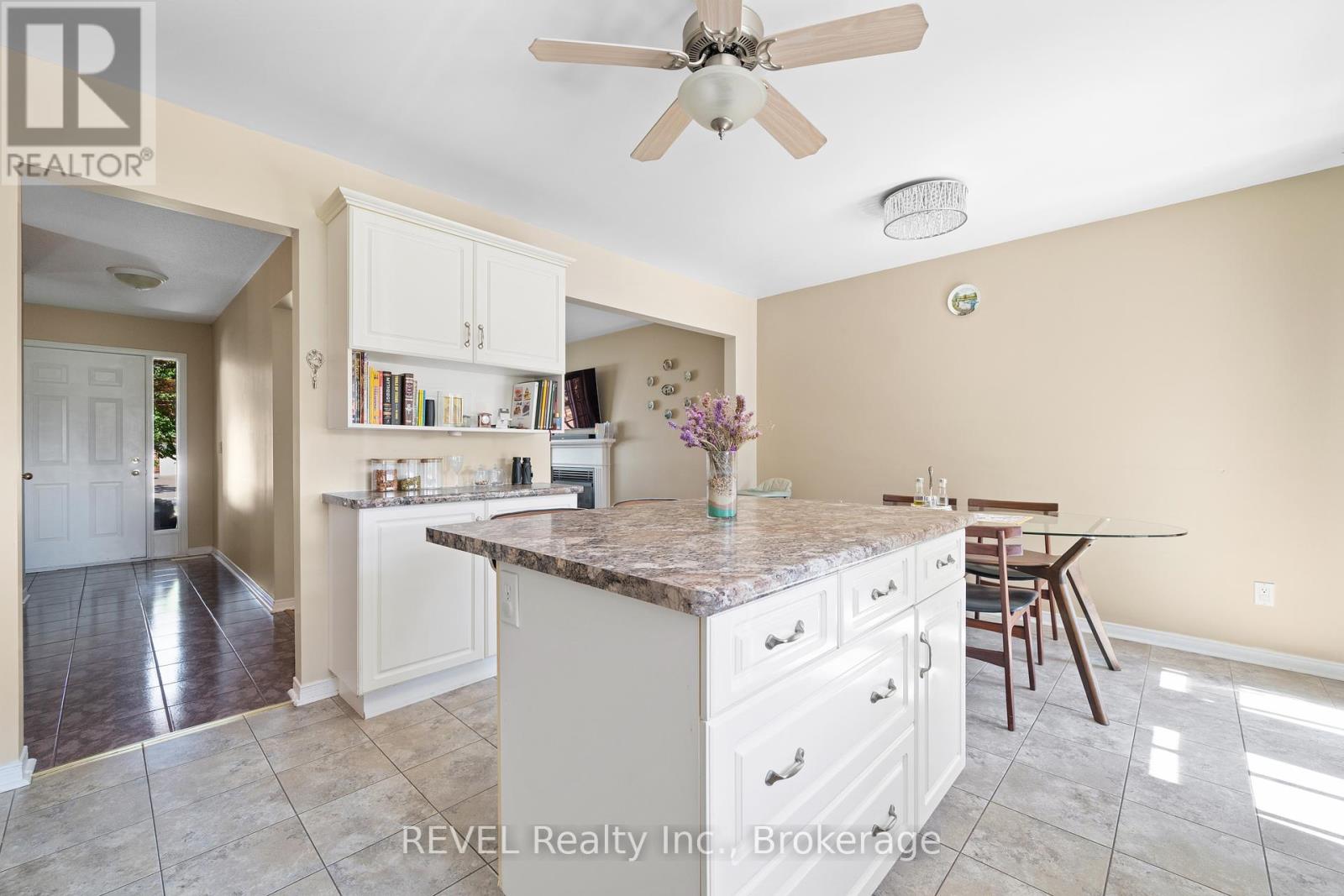 Photo 13 of 101 Wellandvale Drive, Welland ON