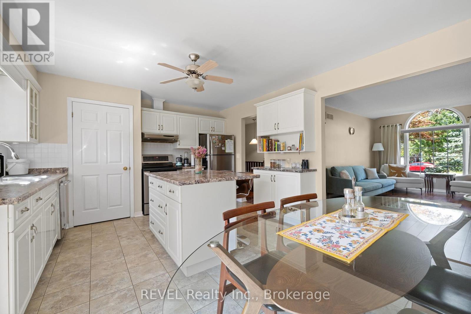 Photo 14 of 101 Wellandvale Drive, Welland ON
