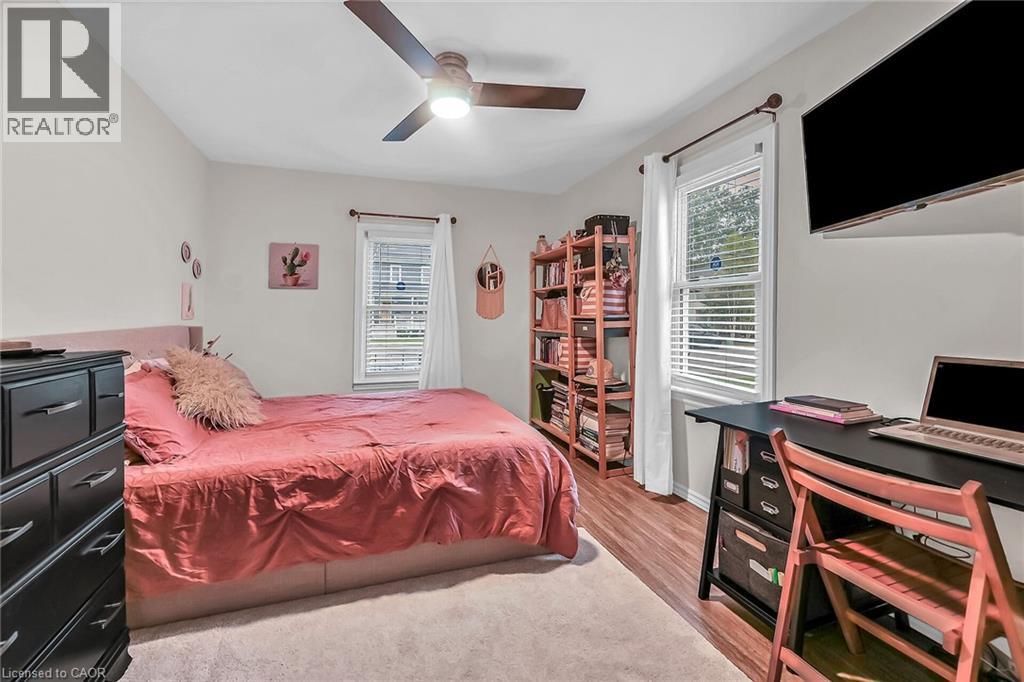 Photo 18 of 122 Fairview Avenue E, Dunnville ON