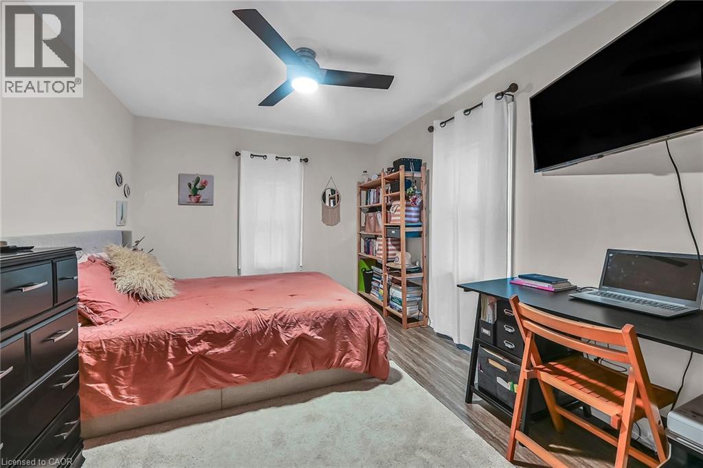 Photo 19 of 122 Fairview Avenue E, Dunnville ON