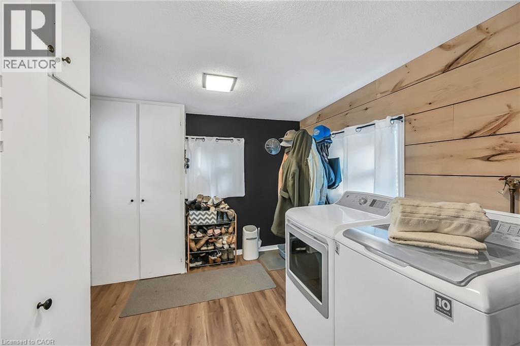 Photo 26 of 122 Fairview Avenue E, Dunnville ON