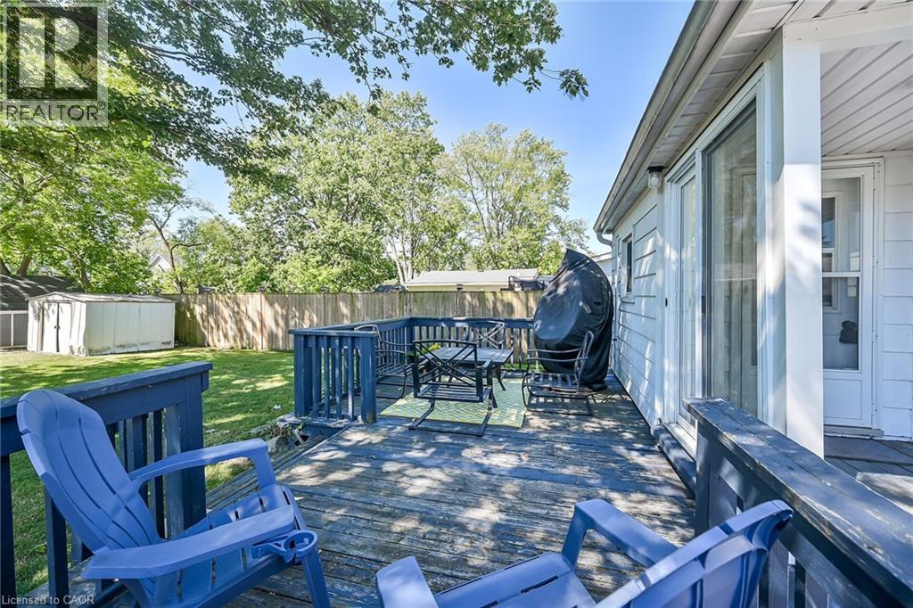 Photo 30 of 122 Fairview Avenue E, Dunnville ON
