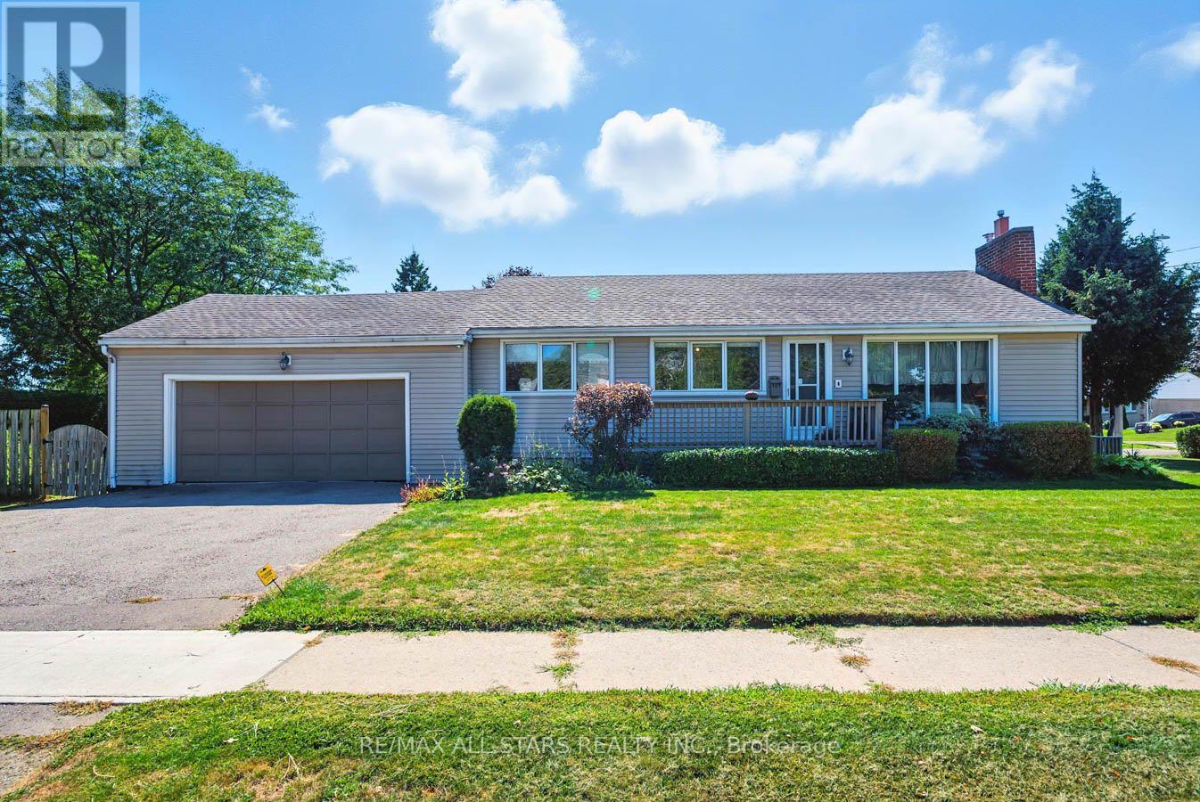 Photo 1 of 109 Sherwood Avenue, Oshawa ON