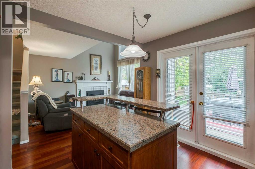 Photo 13 of 888 Riverbend Drive Se, Calgary AB