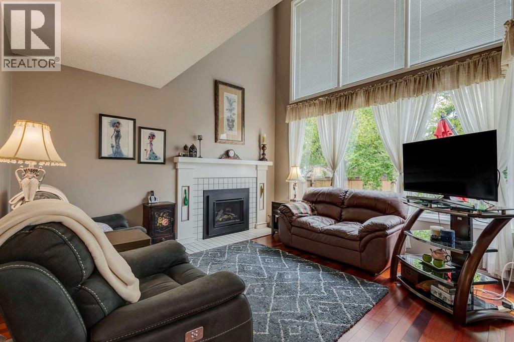 Photo 14 of 888 Riverbend Drive Se, Calgary AB