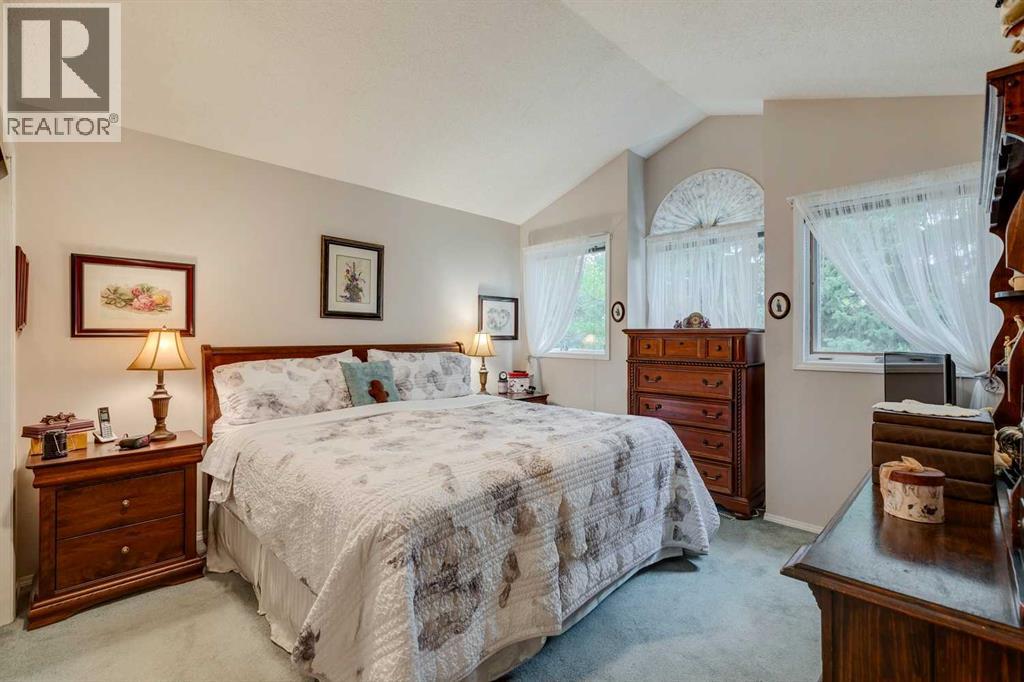 Photo 19 of 888 Riverbend Drive Se, Calgary AB