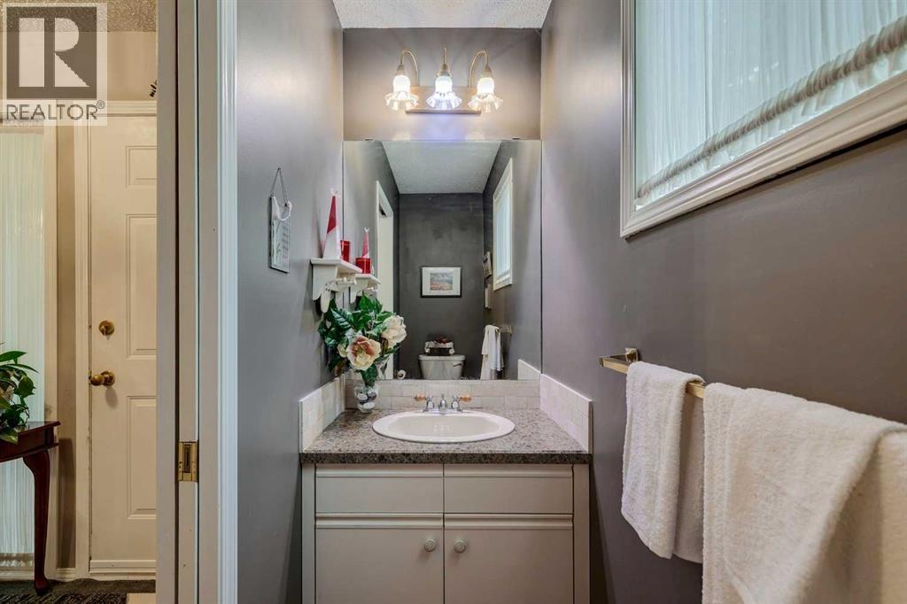 Photo 3 of 888 Riverbend Drive Se, Calgary AB