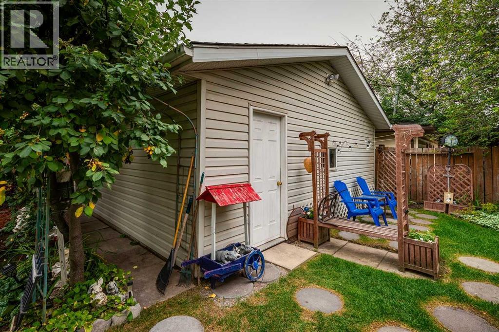 Photo 35 of 888 Riverbend Drive Se, Calgary AB