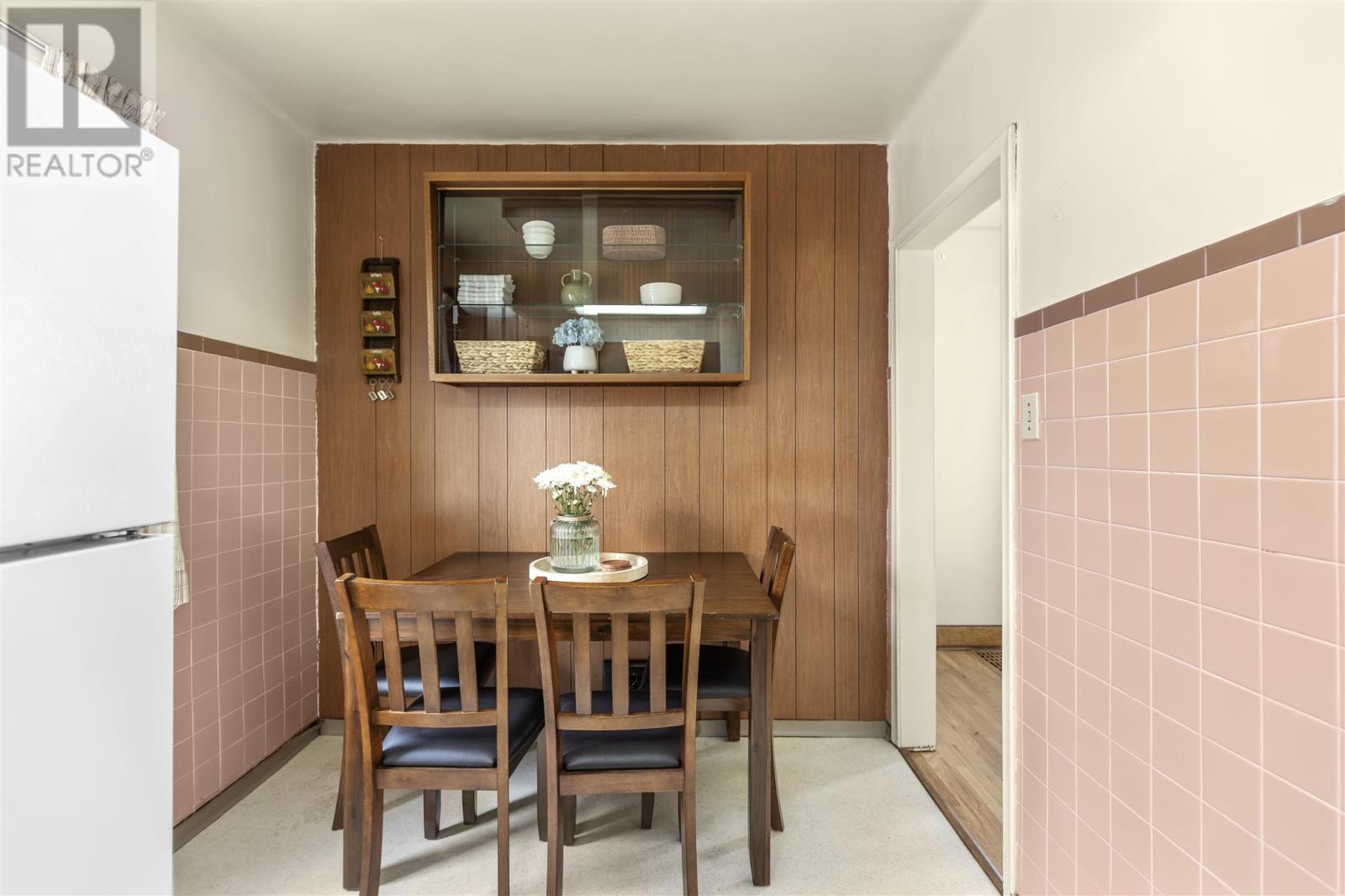 Photo 9 of 1287 Wellington St E, Sault Ste Marie ON