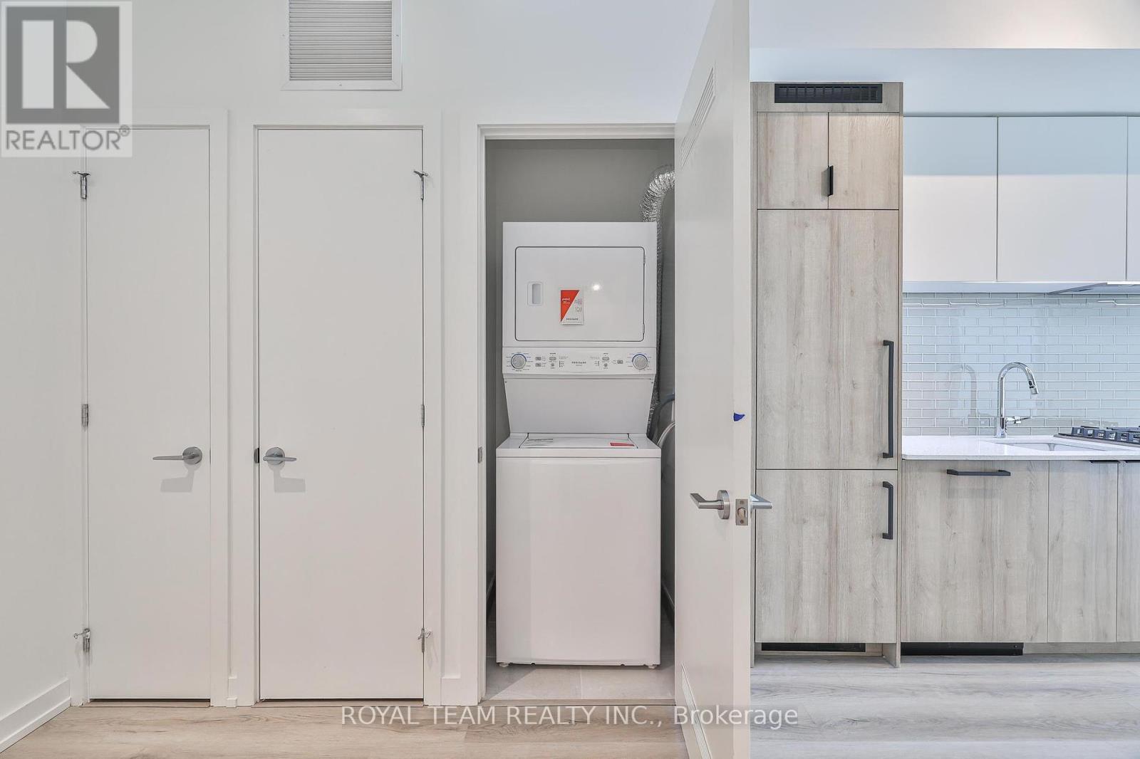 Photo 23 of 203 722 Marlee Avenue, Toronto ON
