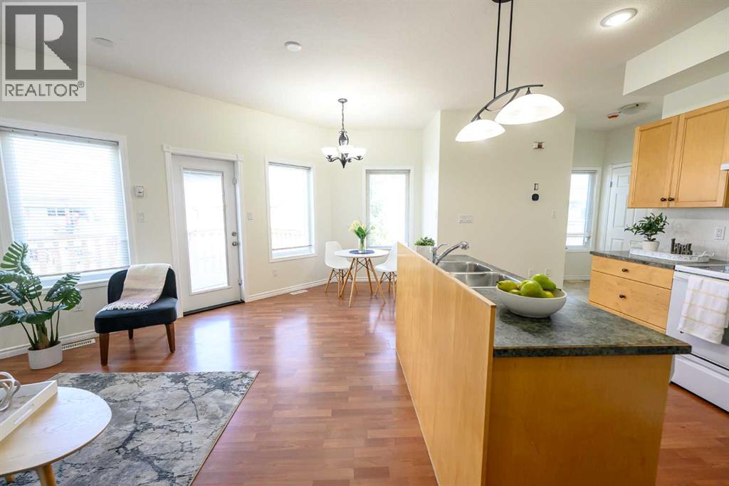 Photo 7 of 11402 82 Avenue, Grande Prairie AB