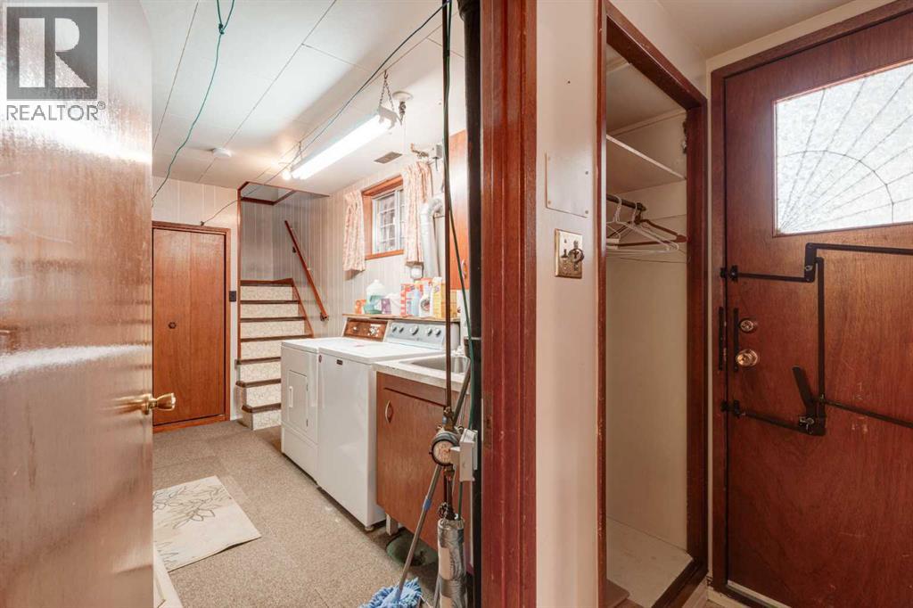 Photo 18 of 2021 33 Street Sw, Calgary AB