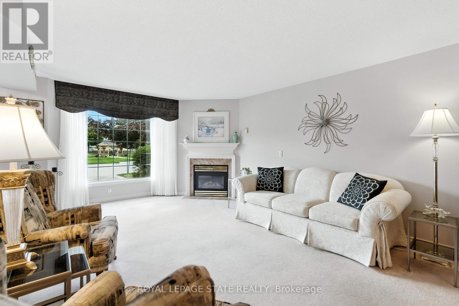 Photo 10 of 101 980 Golf Links Road, Hamilton ON