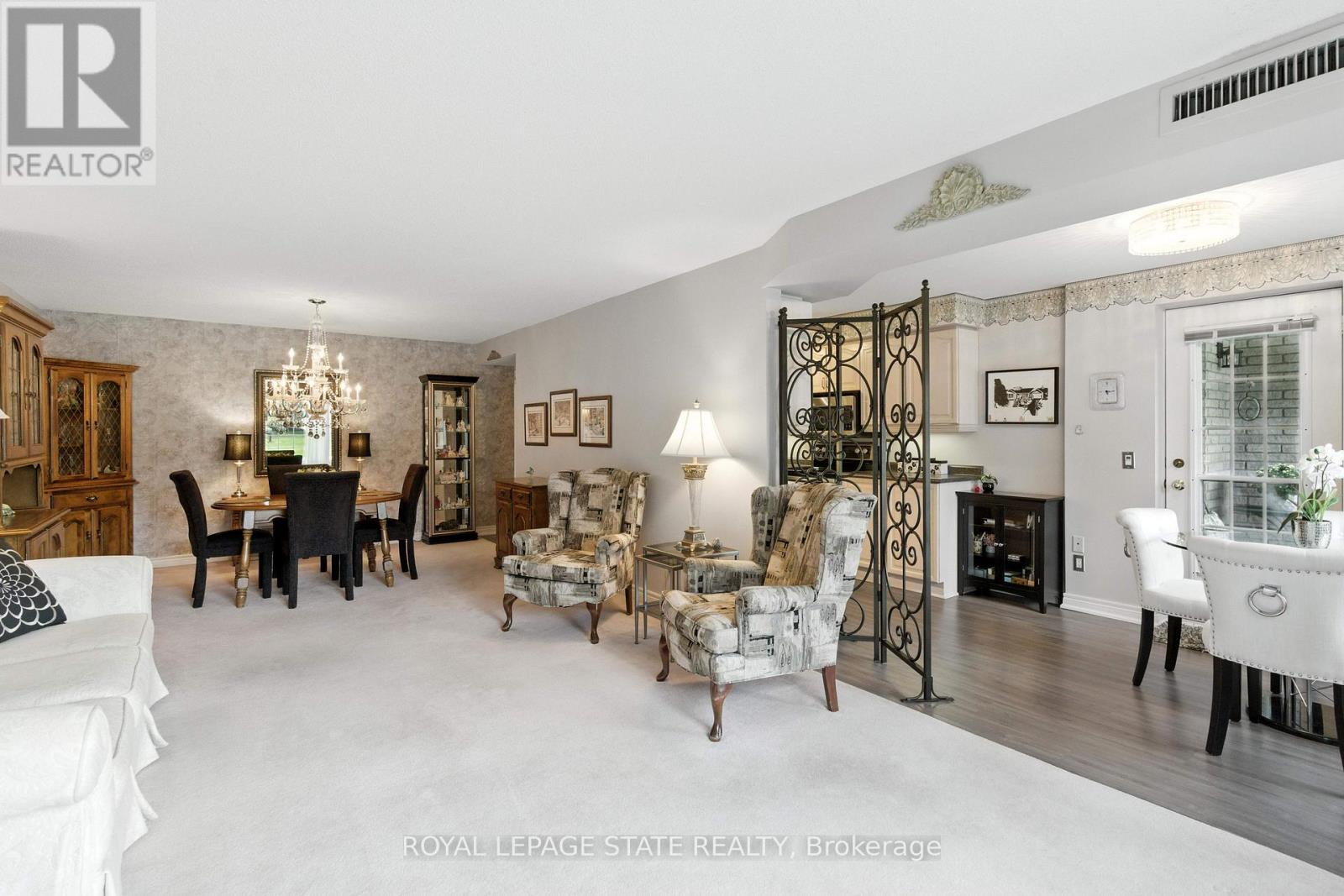 Photo 11 of 101 980 Golf Links Road, Hamilton ON