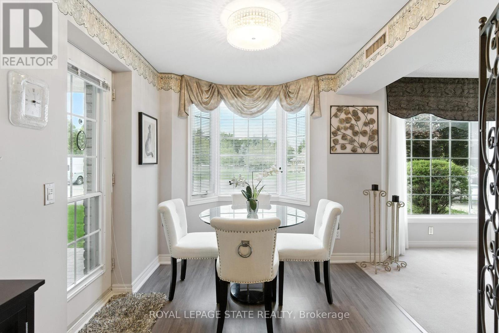 Photo 14 of 101 980 Golf Links Road, Hamilton ON