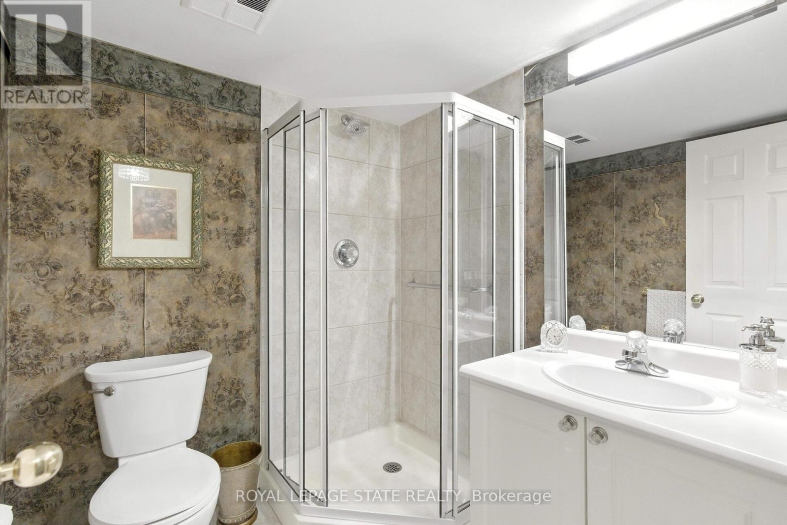 Photo 22 of 101 980 Golf Links Road, Hamilton ON