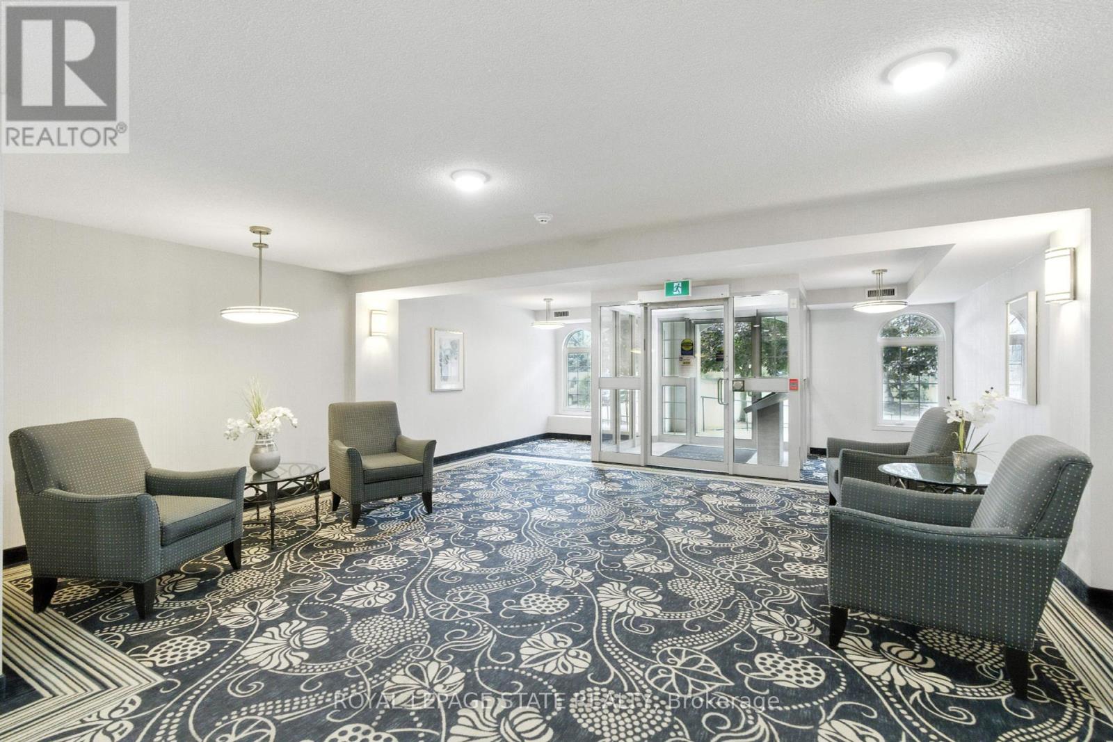 Photo 33 of 101 980 Golf Links Road, Hamilton ON