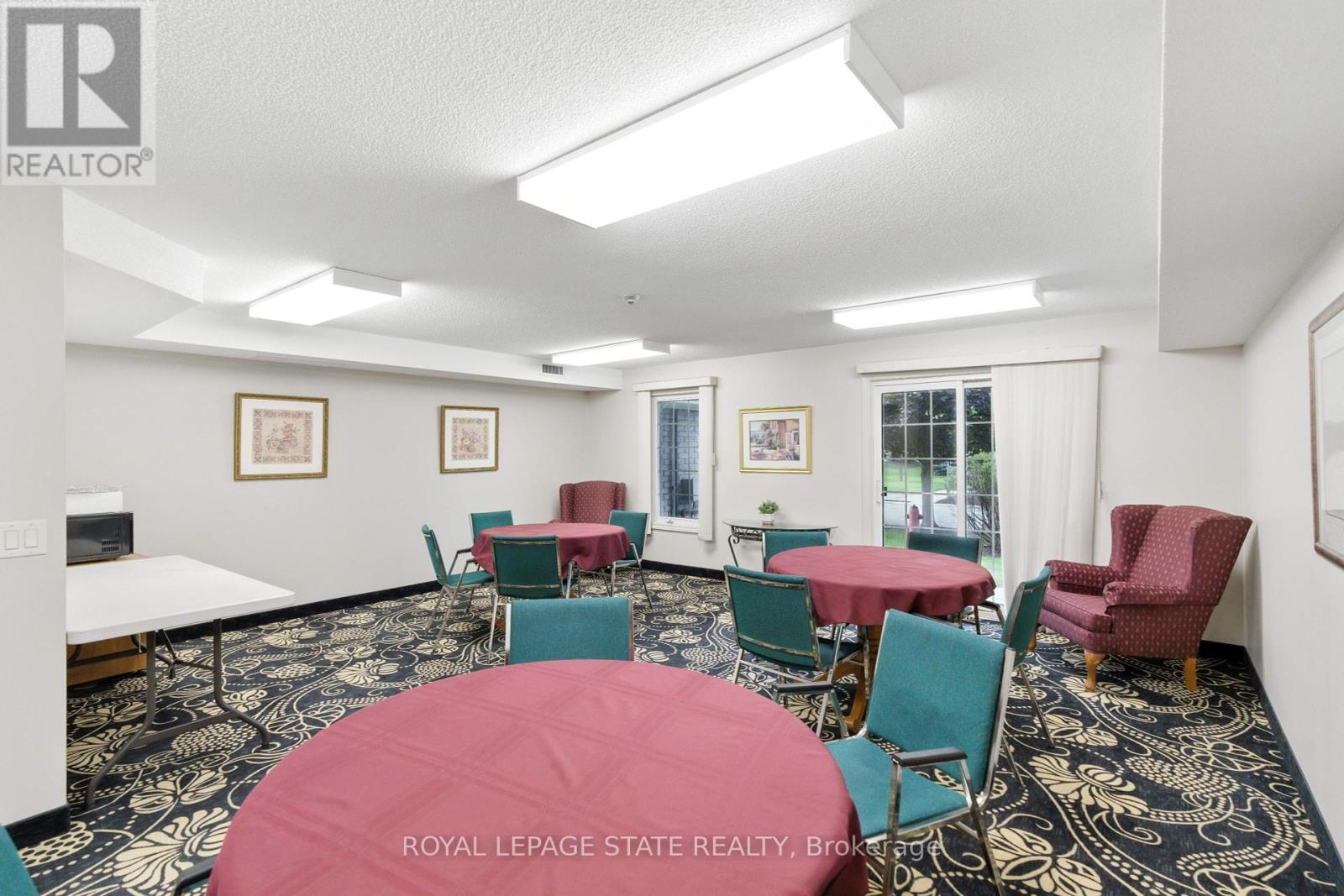 Photo 34 of 101 980 Golf Links Road, Hamilton ON