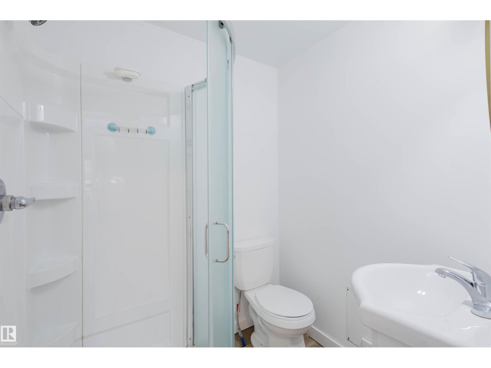 Photo 18 of 10948 75 Av Nw, Edmonton AB