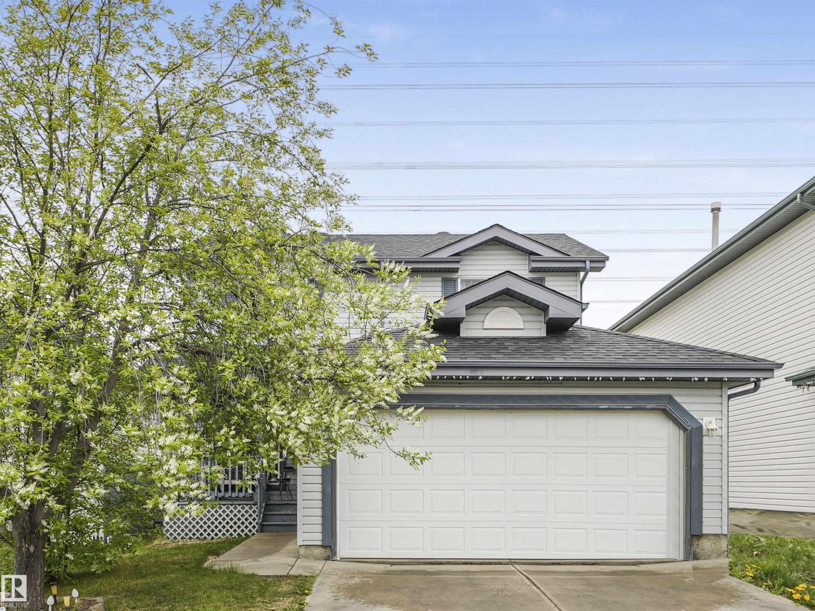 Photo 1 of 3707 28 St Nw, Edmonton AB