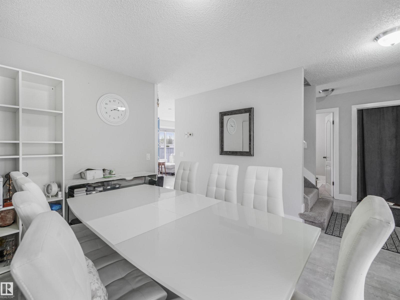 Photo 11 of 3707 28 St Nw, Edmonton AB
