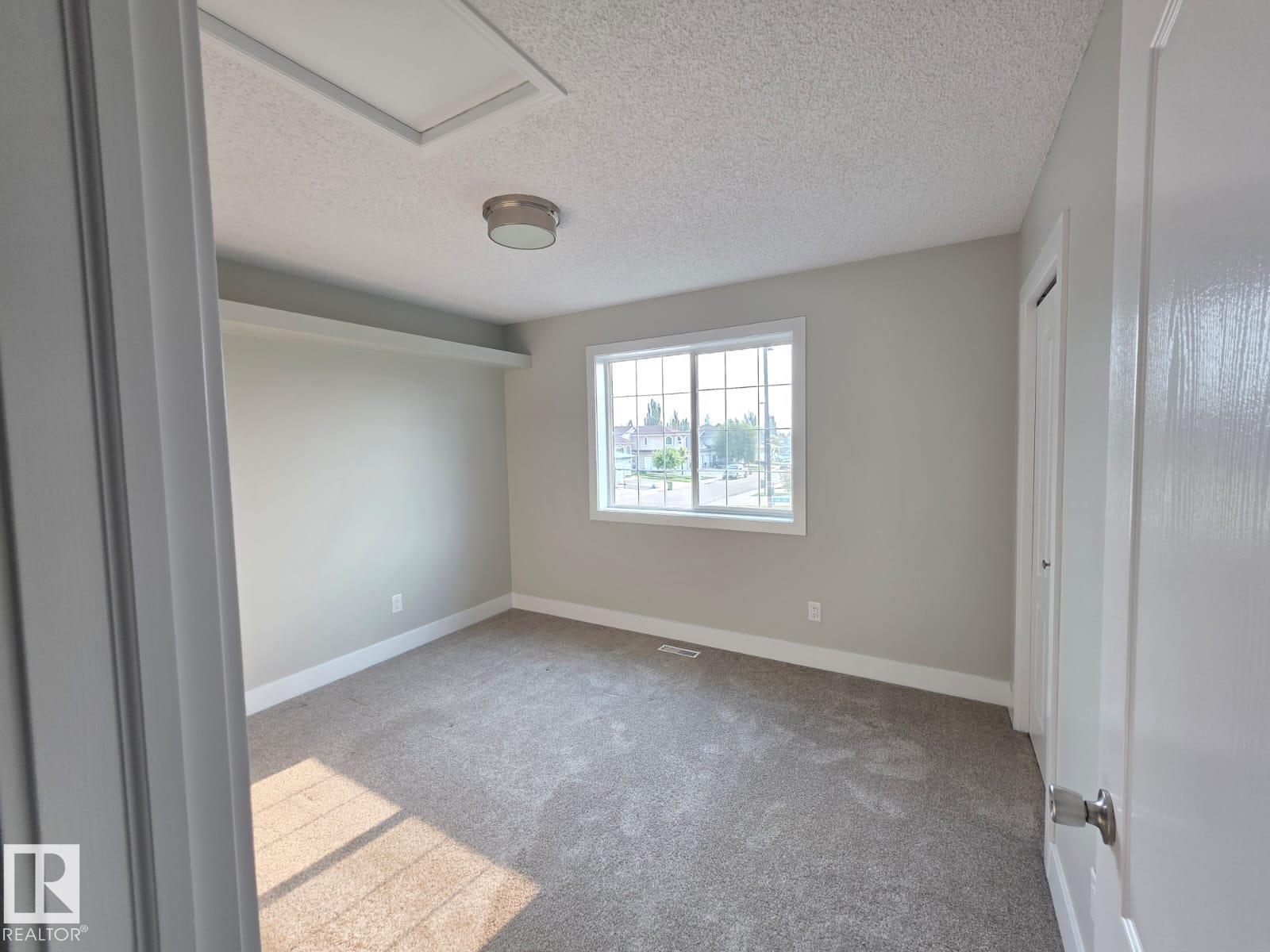 Photo 36 of 3707 28 St Nw, Edmonton AB