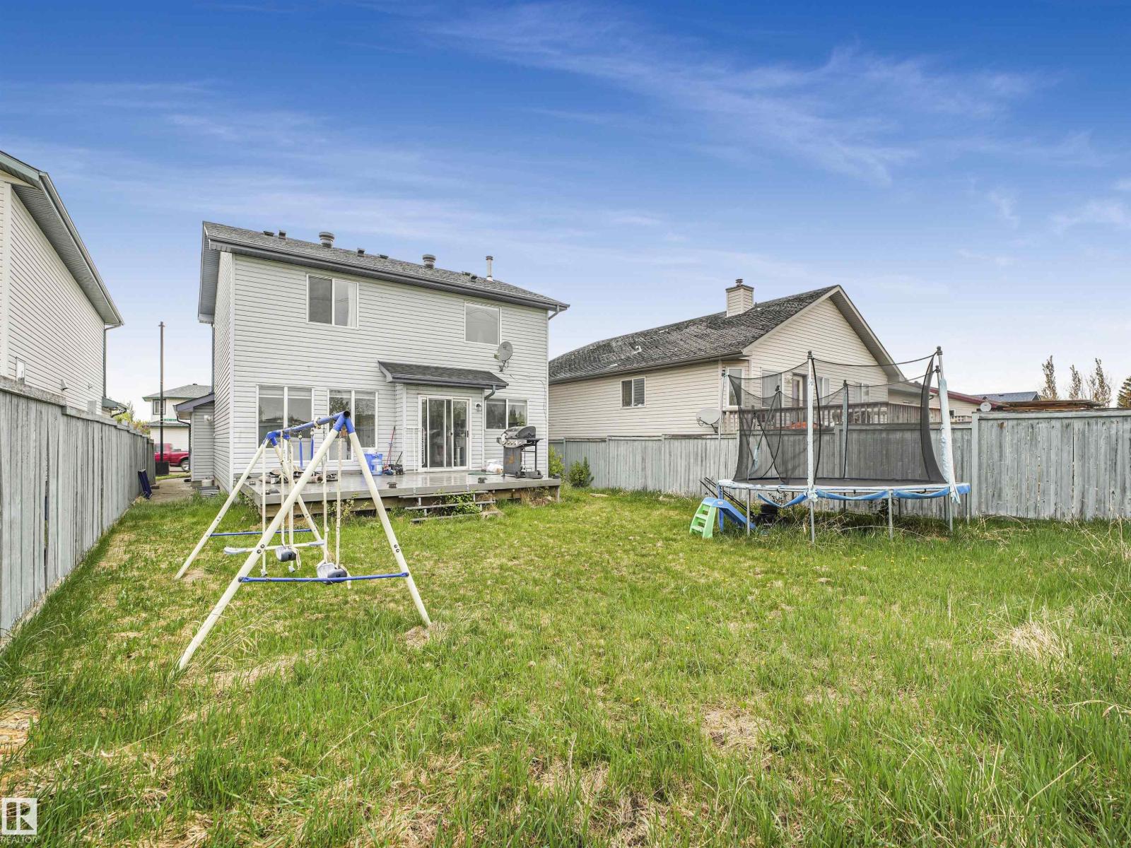 Photo 8 of 3707 28 St Nw, Edmonton AB