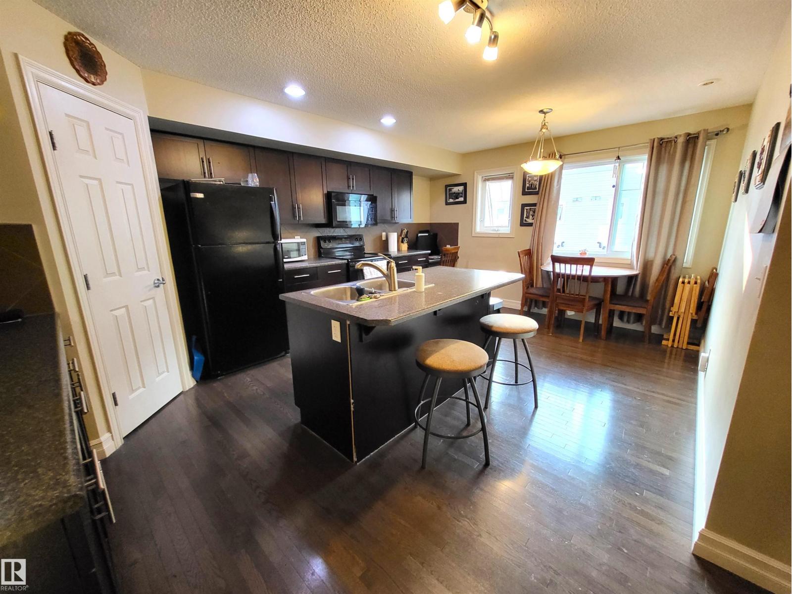 Photo 9 of 128 2336 Aspen Tr, Sherwood Park AB