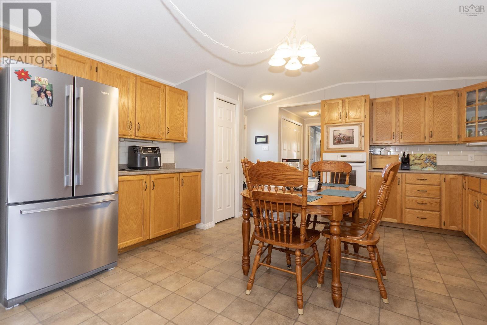 Photo 8 of 51 Pinehurst Street, Amherst NS